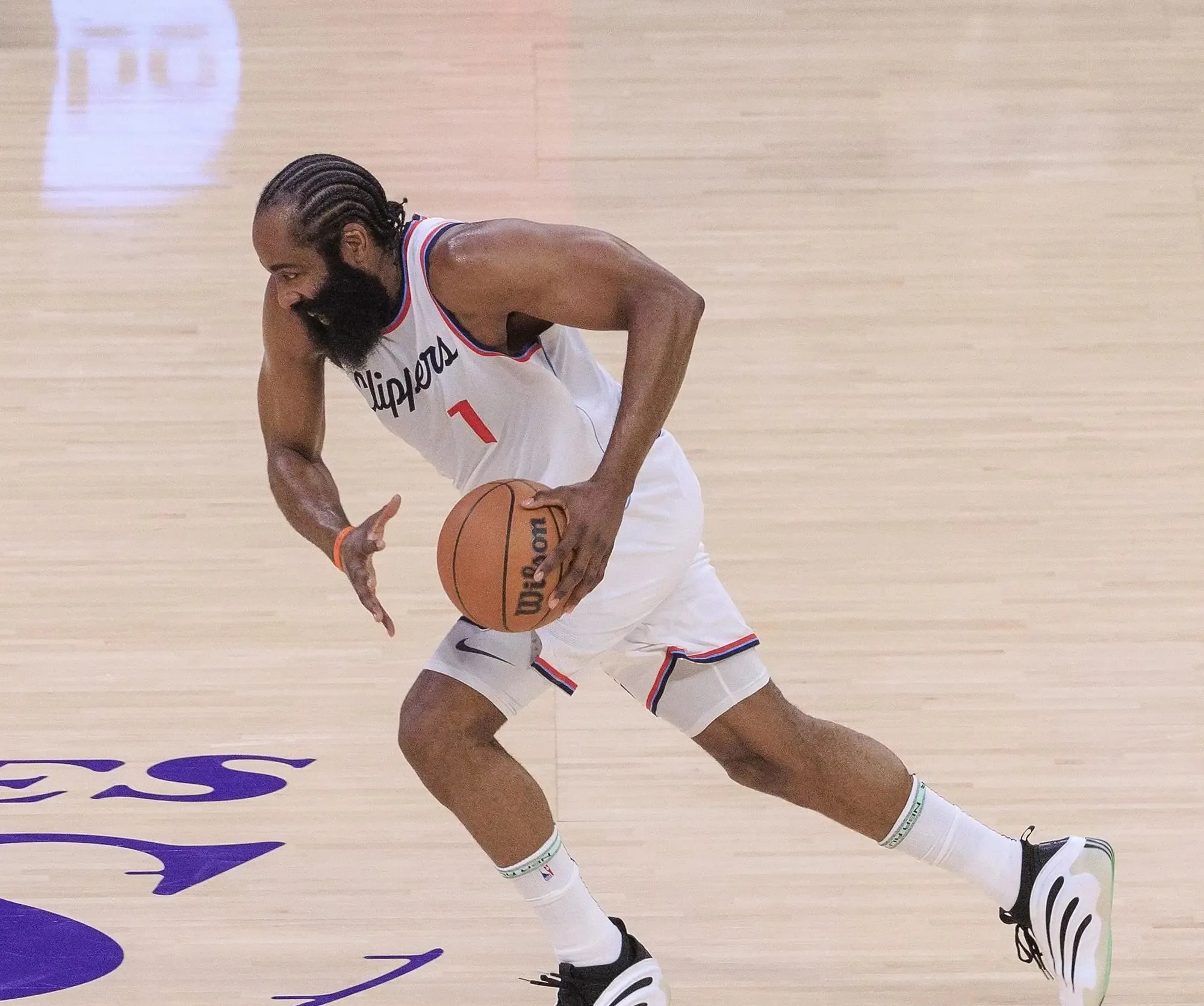 英雄联盟S15比赛时间-包含赛前毕尔巴鄂竞技备战NBA季后赛,手感冰凉细节曝光,信心回归,团队化学反应显著的词条