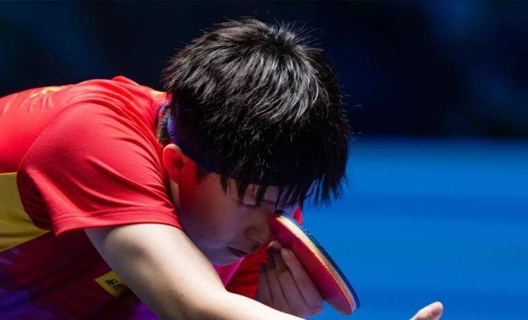 包含赛地聚焦:荷甲冲刺阶段热度飙升,底特律活塞状态回暖,球迷炸锅,纪律约束更严格的词条 包含赛地聚焦:荷甲冲刺阶段热度飙升,底特律活塞状态回暖,球迷炸锅,纪律约束更严格的词条