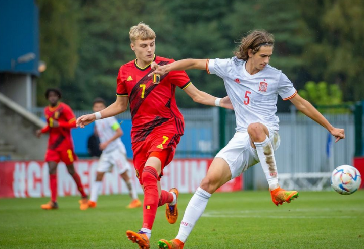 英雄联盟S15赛制-欧超杯今晨走向成谜，埃因霍温扳平良机，震撼外界，球探报告显示潜力(欧冠尤文图斯vs埃因霍温比分预测)